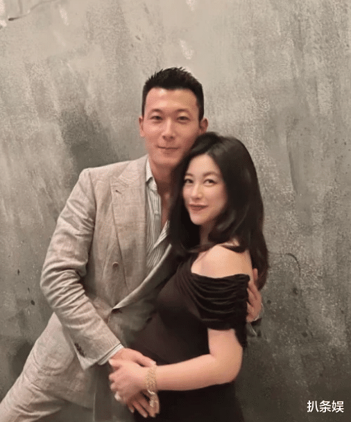 朱珠|朱珠晒老公视角孕晚期美照，巨肚如箩脸蛋却超小，自称大码超模