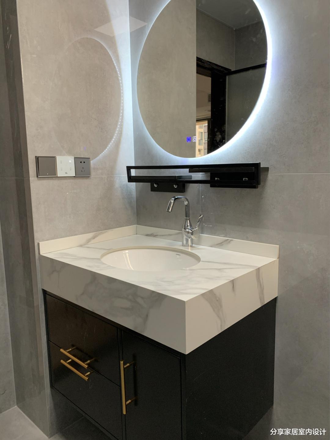 看她家自己负责装修的新房,保洁做完特别好看,嵌入式鞋柜很实用