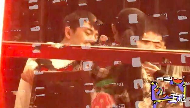 欧美明星|林更新恋情又添实锤！抱也抱了、亲也亲了，还不准备官宣吗？