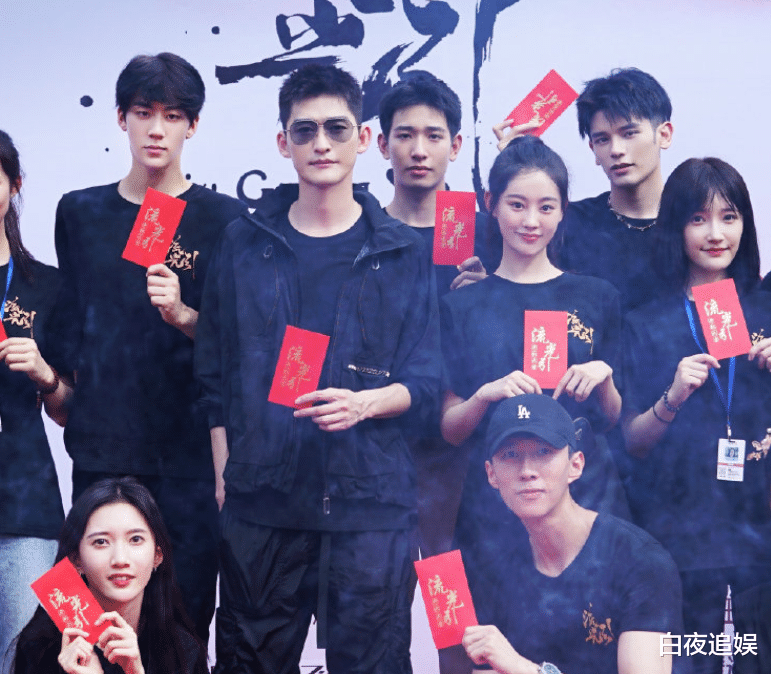 吴亦凡|退出《桃花坞》后,张翰现身新剧开机仪式,“霸总”人设却不香了