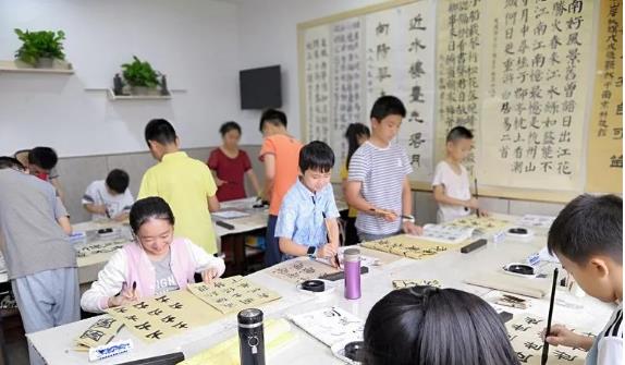 一个爱穿搭的小马甲 怎么练书法又好又快？