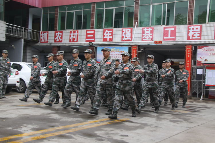 星耀见闻 三门峡市会兴街道：训练场上，民兵学党史强本事