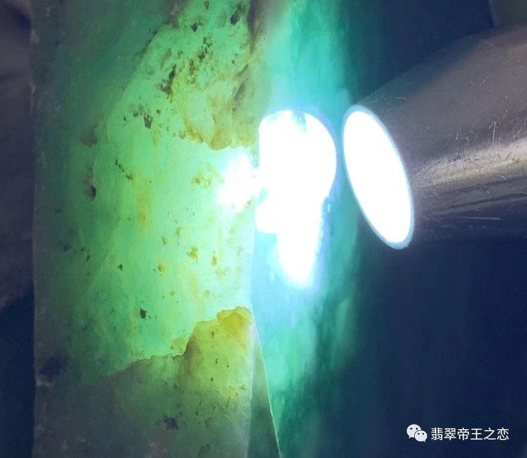 橄榄核|2021年就买不到翡翠原石了?抓紧看看。