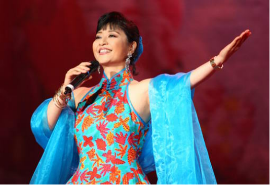 殷秀梅|65岁殷秀梅为何至今无子？二婚老公说出实情，真相其实这么简单！