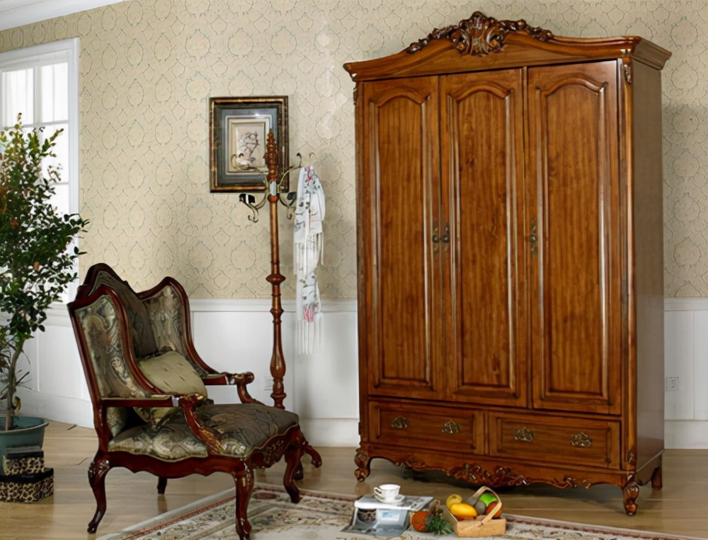 新房装修时,应该买柜子还是定制柜子?看看这些区别,就会选择了