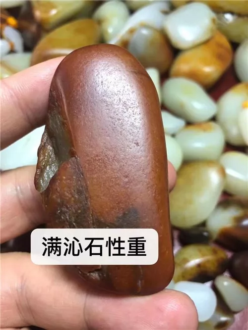 和田玉籽料|你知道有的和田玉籽料为什么会变干吗？