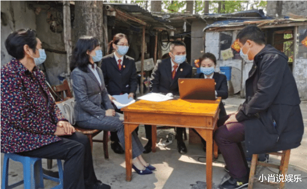 小肖说娱乐 成都钉子户为2儿子索赔，3套房子还外加2亿，现被“菜地包围”