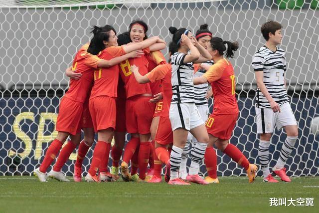 韩国队|时至今日中国女足淘汰韩国原因浮出水面，球迷呼吁：可以换教练了