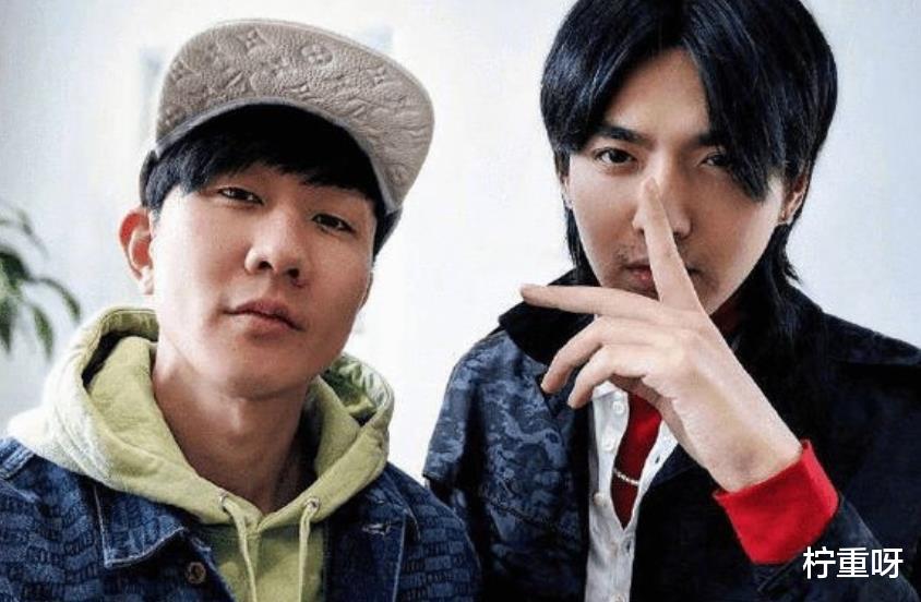 柠重呀|要翻车？艺人谢明皓实名举报林俊杰潘玮柏，称没问题愿负法律责任