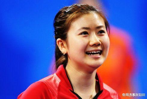 奇闻逸事涨知识|福原爱在富士电视台解说东奥赛事，今昔对比感慨良多