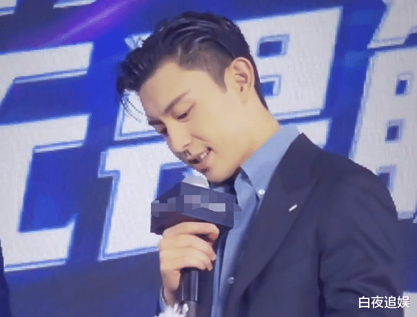 |生图杀手！邓伦亮相活动被抓拍，修图师都无从下手