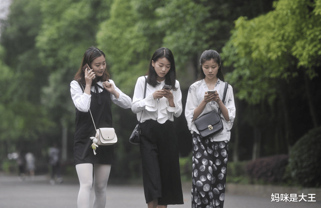 碧桂园|这些学生上了名牌大学也没用,毕业就失业,希望你不是其中之一