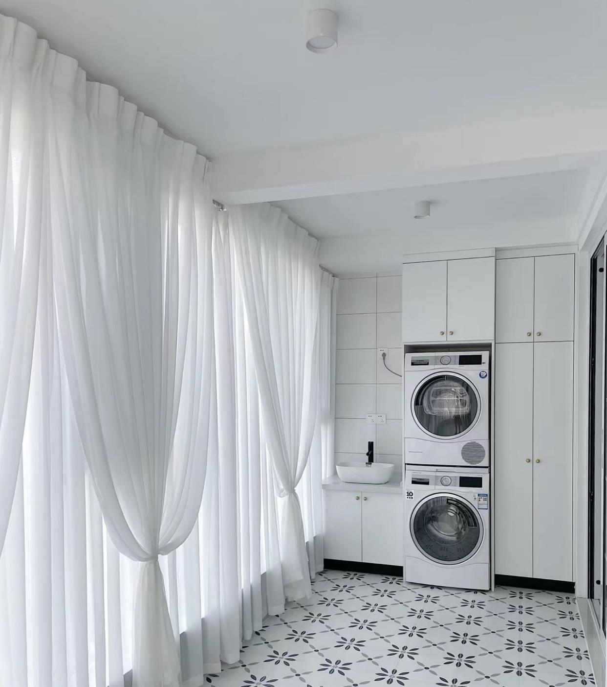 女主130㎡坚持极简,是毫无难度的硬装,也是百看不厌的装修设计