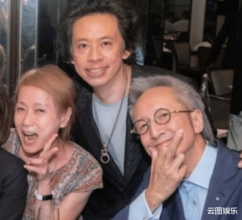 赵雅芝|66岁赵雅芝活动生图曝光，浓妆艳抹难掩脸部皱纹，与精修图差距大