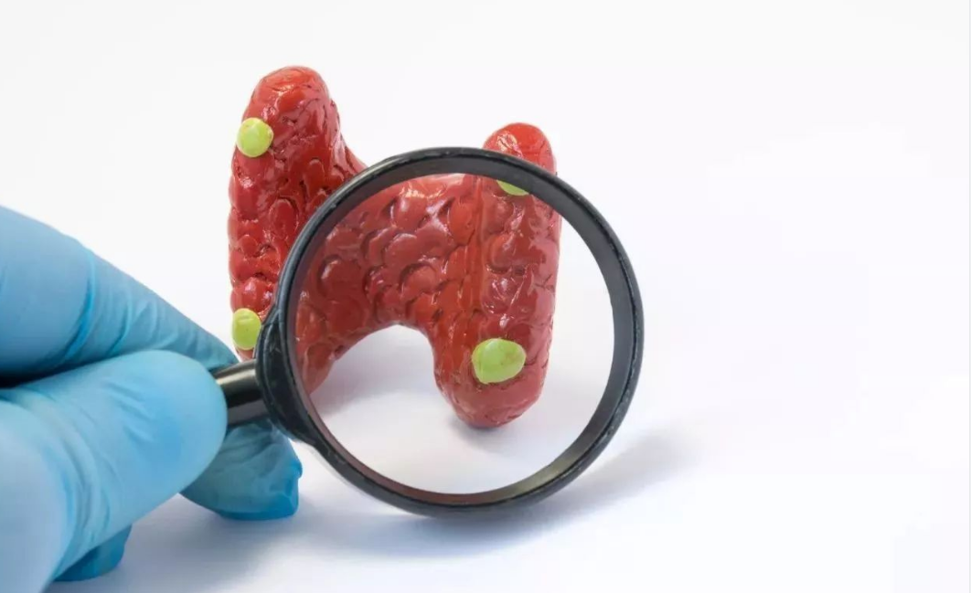 医线天 33岁外卖小哥，一周7次“857”，不幸离世，医生：甲状腺早已“破烂不堪”