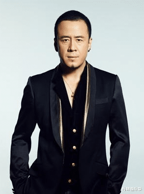 杨坤|昔批刘德华“不算歌手” 杨坤商演惨遭观众齐喊3字尴尬打脸