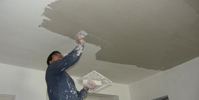 当初为了省钱自己刮腻子，短短几天就后悔不已，大家要引以为戒