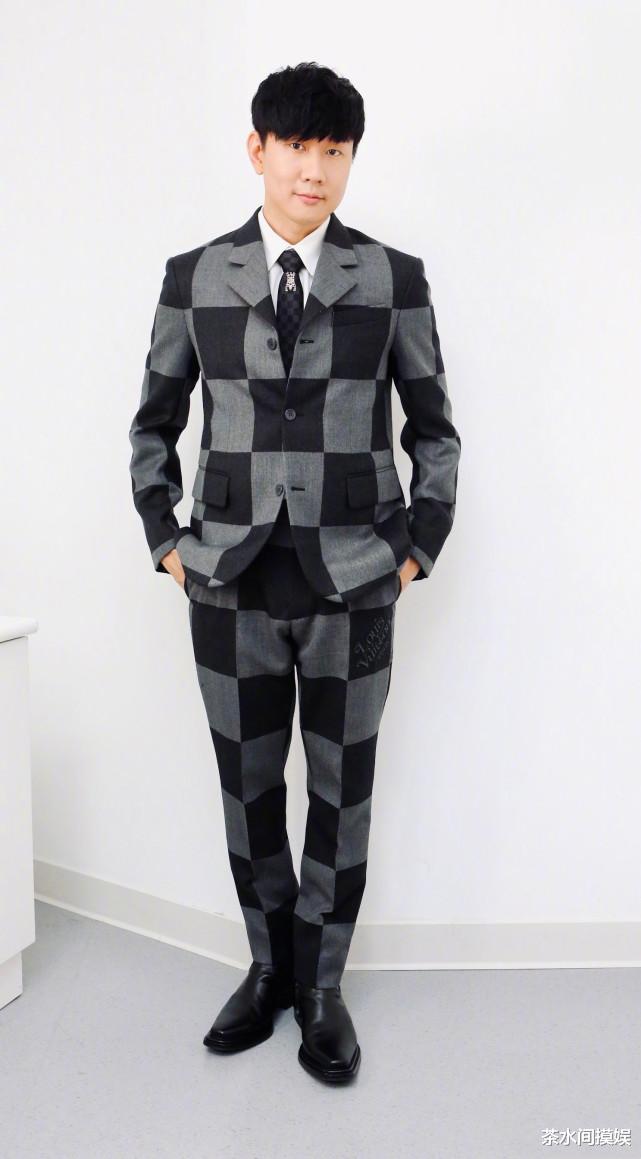 撞衫|雷佳音李现撞衫遭辛芷蕾吐槽！33位男星撞衫修罗场，谁丑谁尴尬