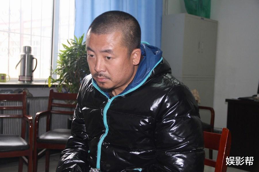 娱乐圈|他是最强逃犯，潜伏娱乐圈13年，出演60多部作品，走红后被捕