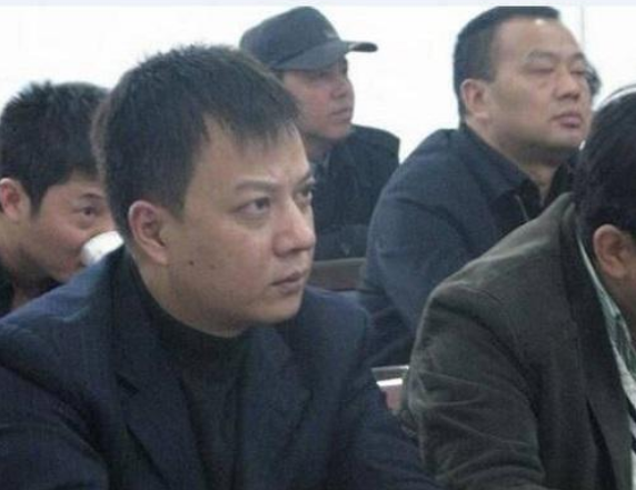 赵薇|42岁赵薇的亲哥哥曝光,难怪妹妹事业如此成功,网友:不得不服了