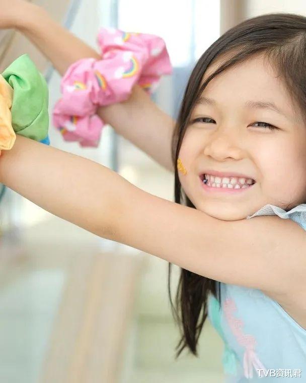 电影|女儿5岁啦！前TVB当家花旦开梦幻派对庆祝，母女情深相拥场面温馨