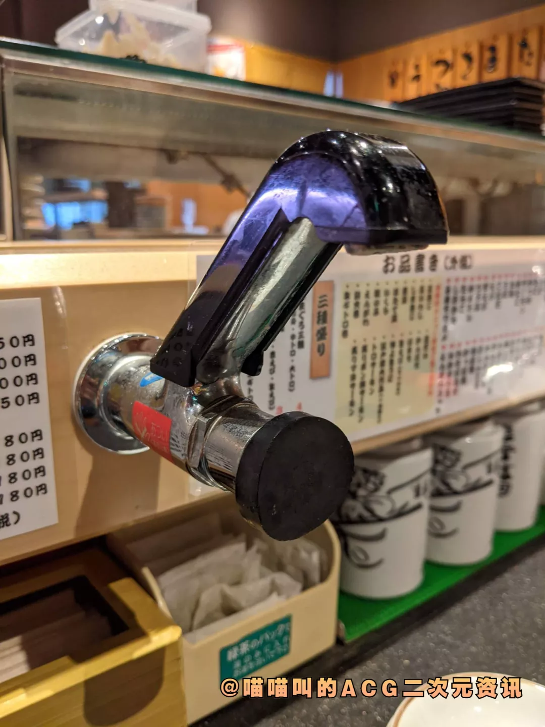 漫展|日本C99漫展实行限流进入的方法,长枪大炮怼Coser的拍摄场面一去不复返。