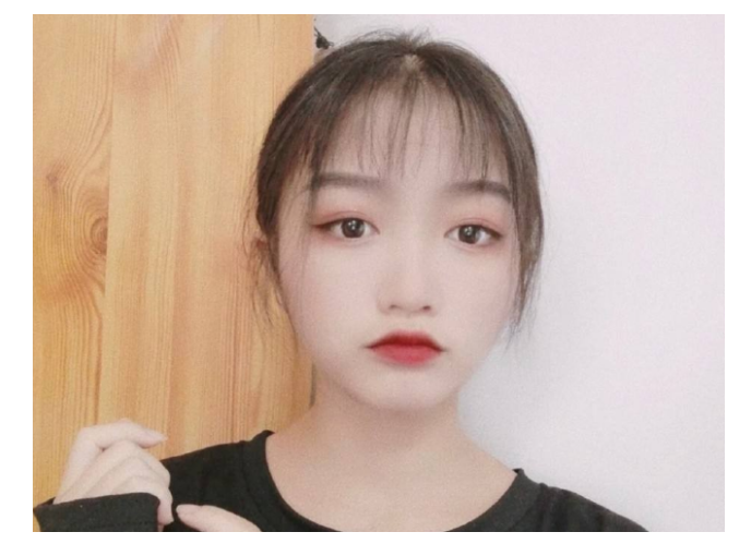 梁小友|变形计：谁还记得“神仙妹妹”？因父生病辍学，现在当网红养全家