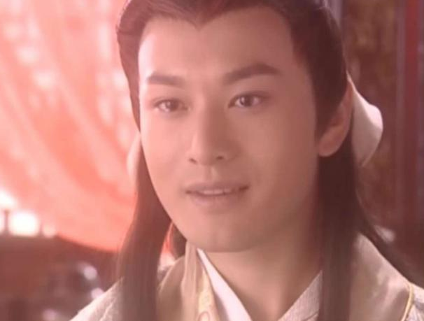 黄晓明|有种“整容”叫黄晓明减肥，43岁嫩回23岁，网友：这不是罗云熙？