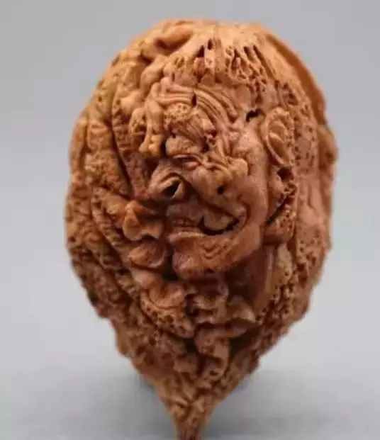 新疆维吾尔自治区|小小桃核，尽显世间万象