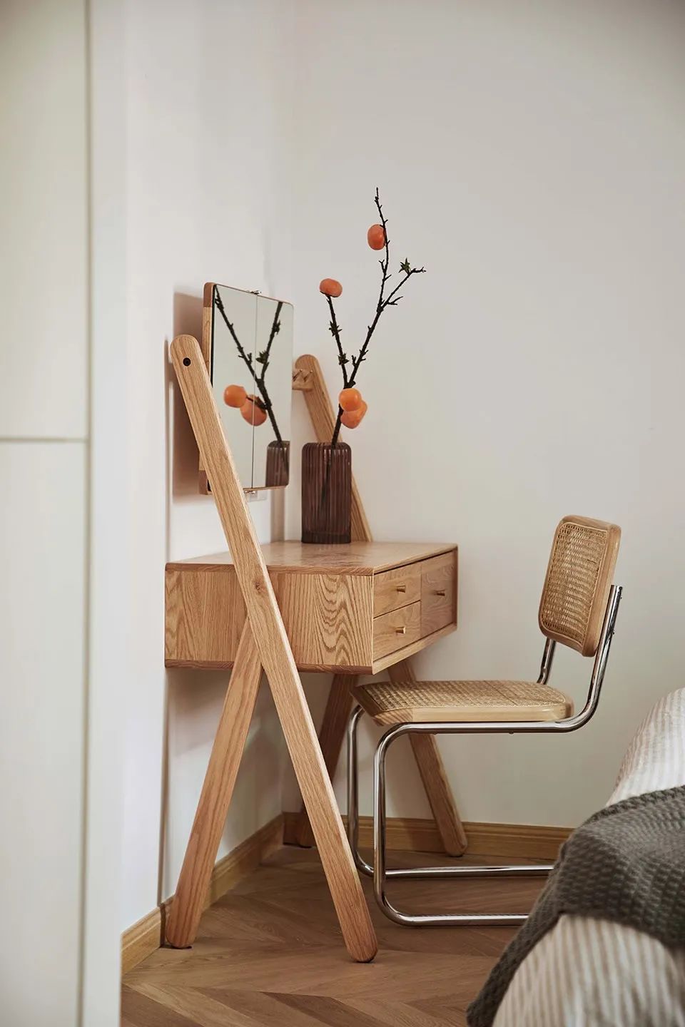 爱空间|几何空间+艺术走廊，54m2的80年代学区房，真是宝藏小家！