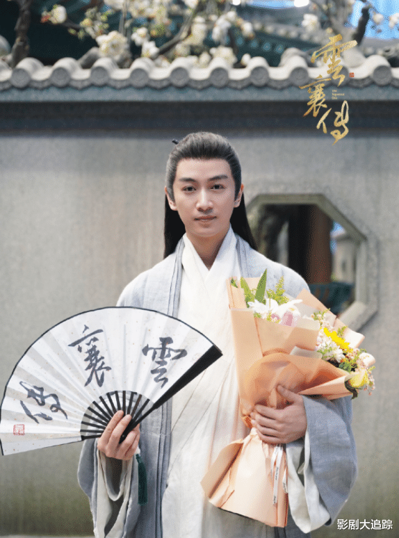 周冬雨|毛晓彤新剧杀青，脸部浮肿疑似整容，男主神态憔悴，双眼无神！