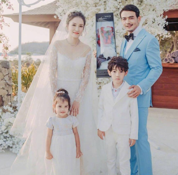 杨烁|37岁硬汉杨烁，“隐藏”了9年的老婆，原来是我们熟悉的欧阳老师