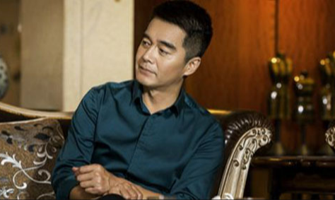 许亚军|著名演员许亚军：前妻与后妻的儿子，他能一碗水端平吗？