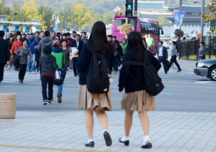 韩国|韩国女人大量涌入中国，表面是找工作，真相让韩国男性无地自容！