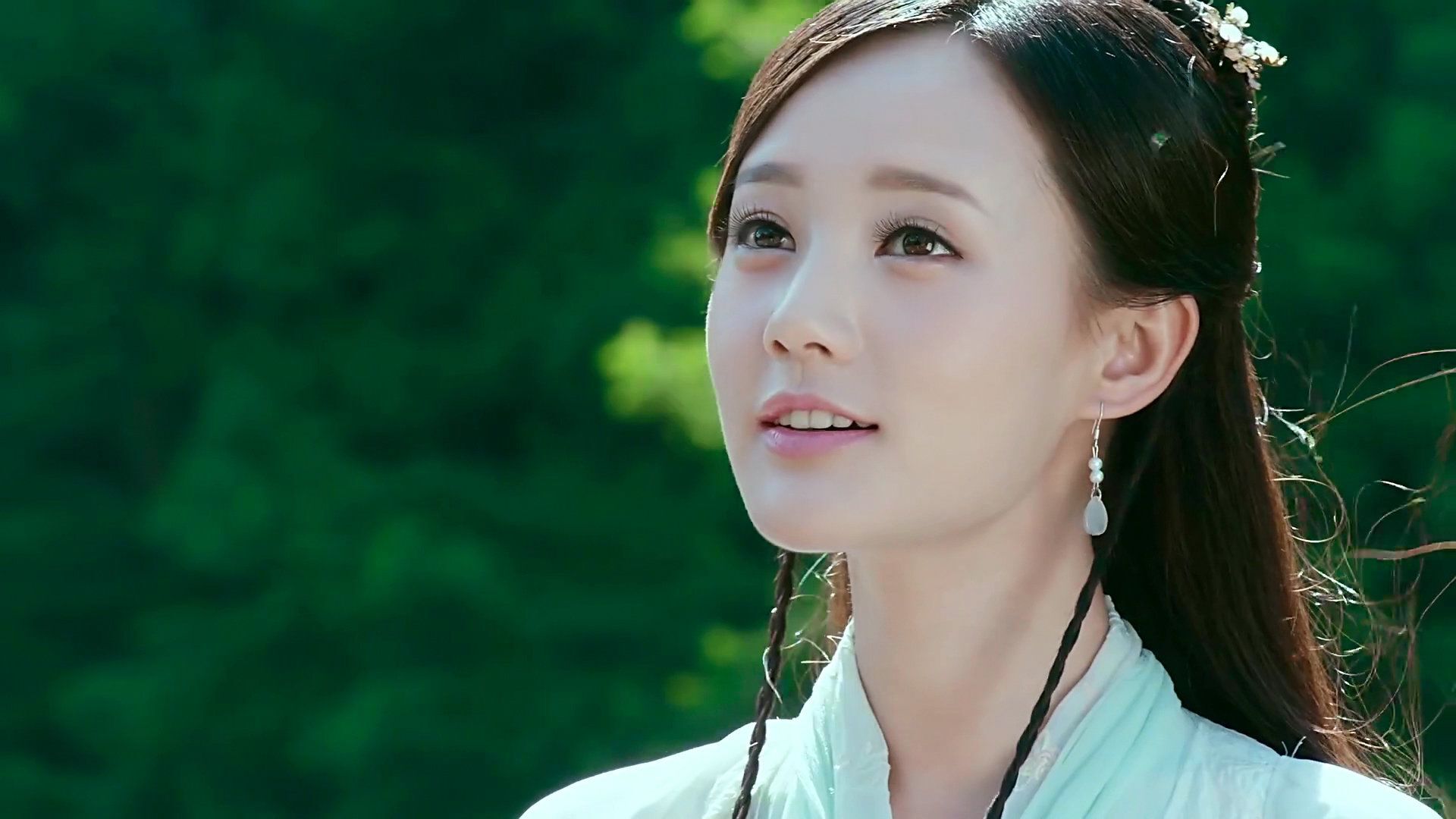 李一桐|曾试镜《诛仙》被拒，如今成女星中的顶级资源，一年多播了七部剧