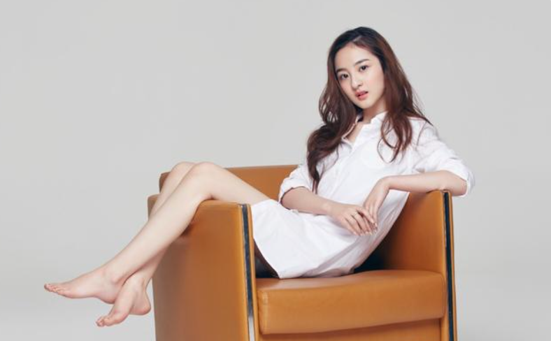 女孩|21岁歌手爱上8岁女孩，十年后两人结婚被封杀，如今怎么样了