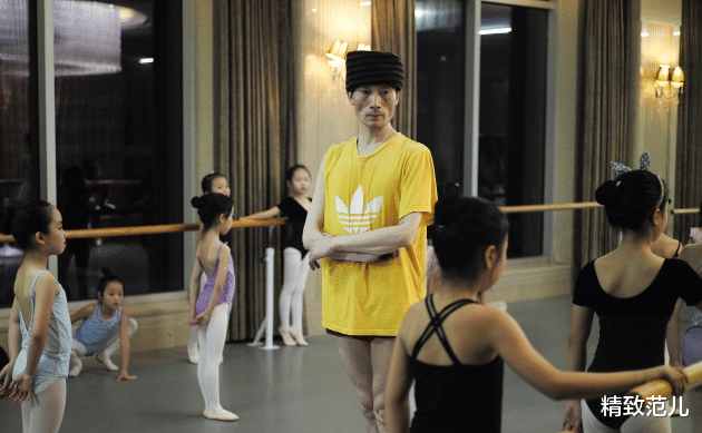 杨丽萍|他师从杨丽萍，年薪百万却是生活白痴：除了芭蕾舞，我什么也不会