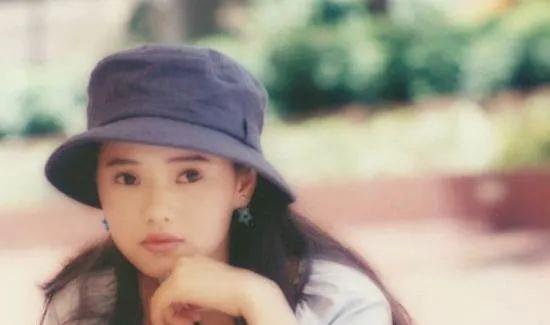 伊能静|伊能静的浪荡情史，靠美色征服3个男人，婚内出轨葬送23年感情