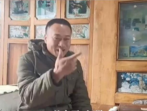 央视|张同学2个月走红，火得一塌糊涂，遭央视犀利点评！