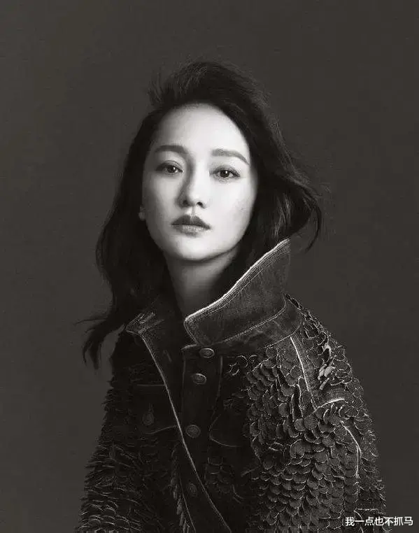 周迅|离婚才1年，她又官宣了：居然还带着18岁的儿子