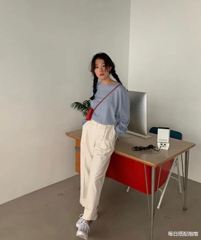 职业教育|日常穿搭简约随性就好，舒适时髦的早秋穿搭，上班、约会都能穿