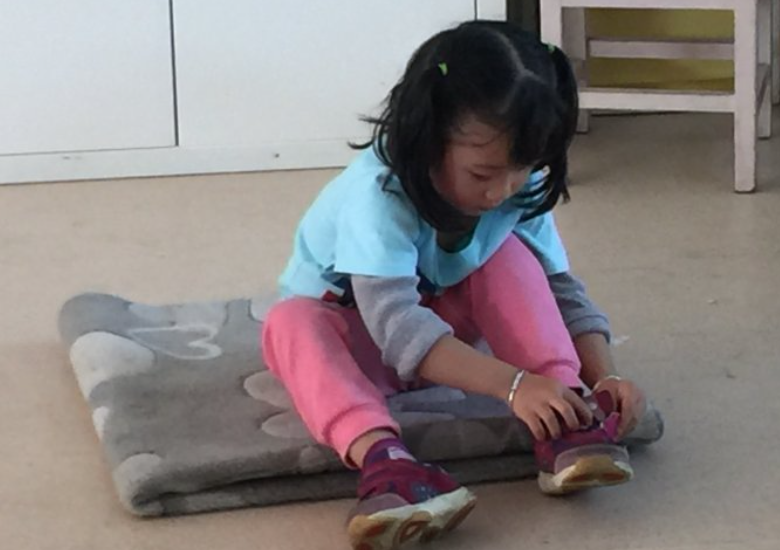 糖果的妈妈|孩子磨蹭的原因，逃不开父母错误的引导方式，怎样才能提高效率？