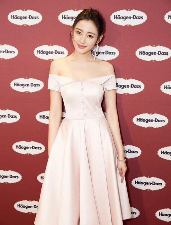 穿衣搭配|女星穿搭：李沁、江疏影、张天爱、杨幂、倪妮，谁更有天赋？