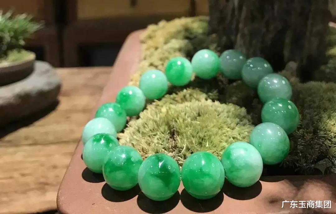 翡翠手串|翡翠手串 | 夏日妙物，清凉又好玩