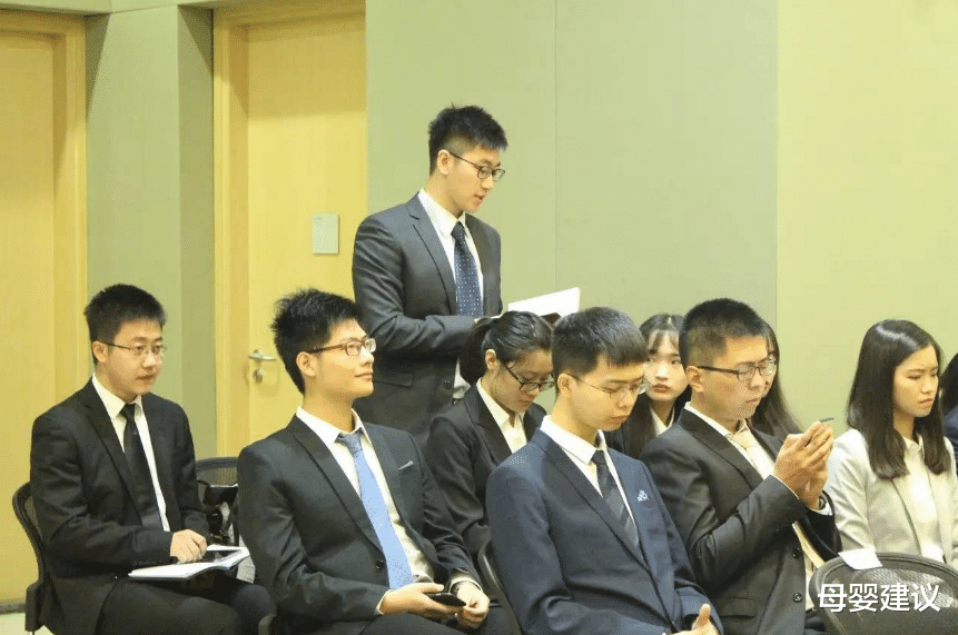 母婴建议|华中师大毕业生去小学面试，却遭到拒绝，一个数字让他看清现实