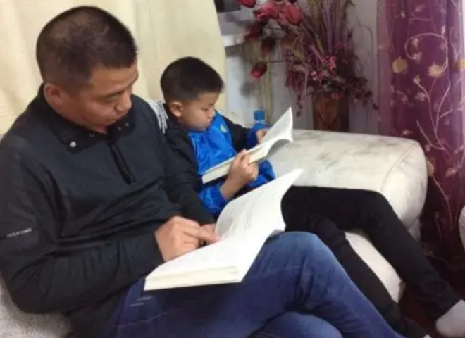 糖果的妈妈|幼儿园的娃养成3类习惯，在小学不容易落后，学习不是唯一要素