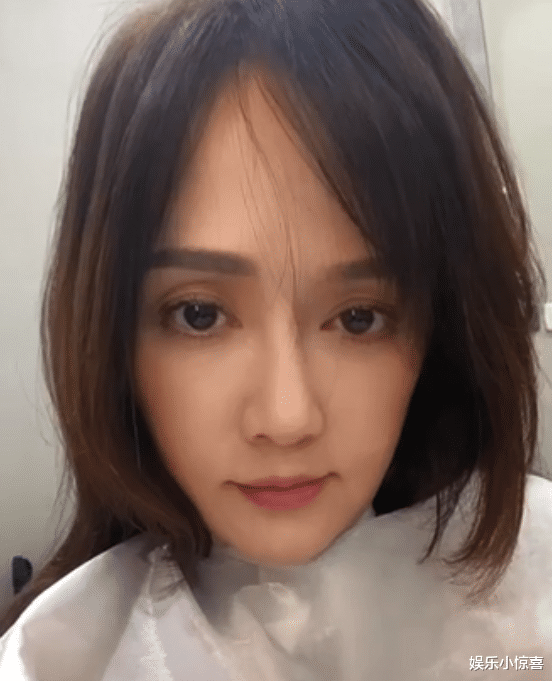 陈乔恩|42岁陈乔恩出院后晒照，眼睛凹陷满脸憔悴，眉毛黑又粗像蜡笔小新