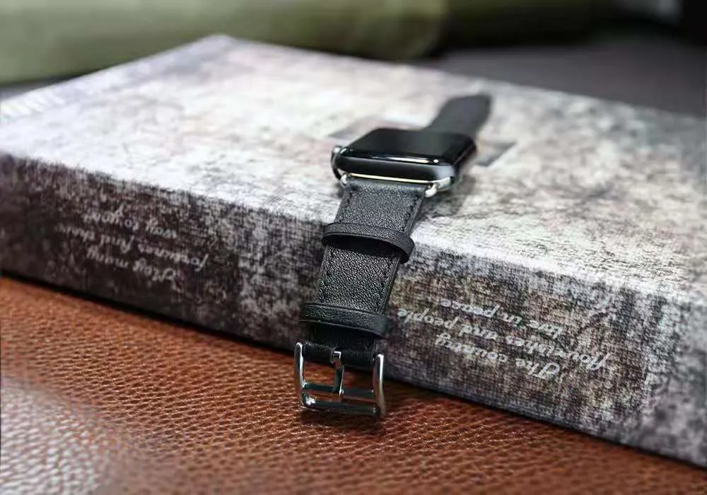 铭家匠遇|【定制案例分享】苹果黑色Swift小牛皮定制表带