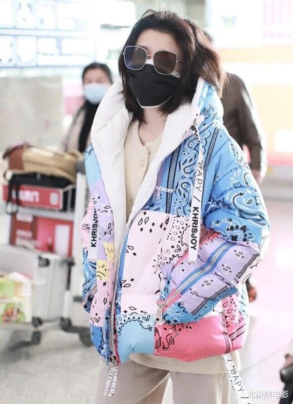 发型|宋祖儿的机场“炸毛”发型火了？原来这发型源于这部未播剧！