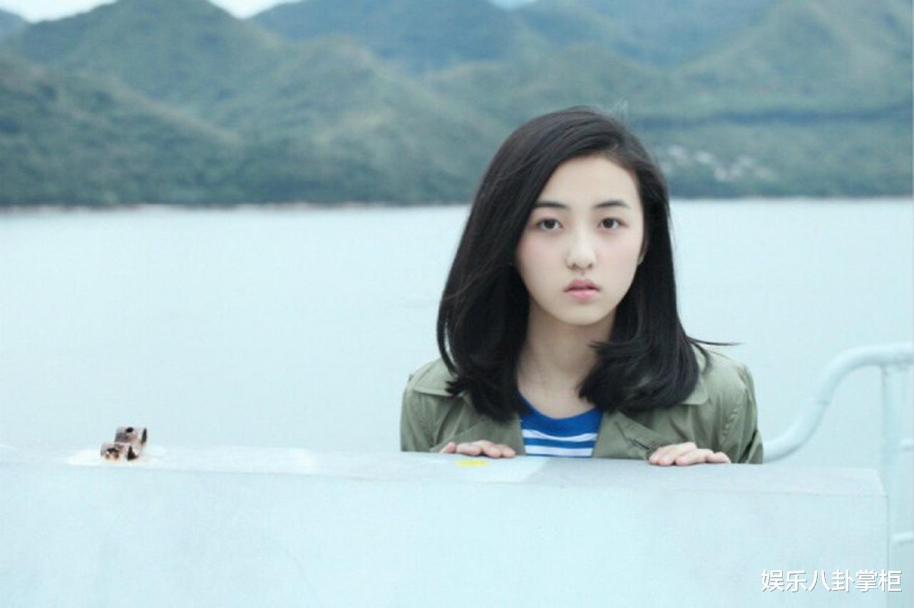 张子枫|7亿！20岁的张子枫打破12项纪录的同时，也给自己埋下了2个祸根